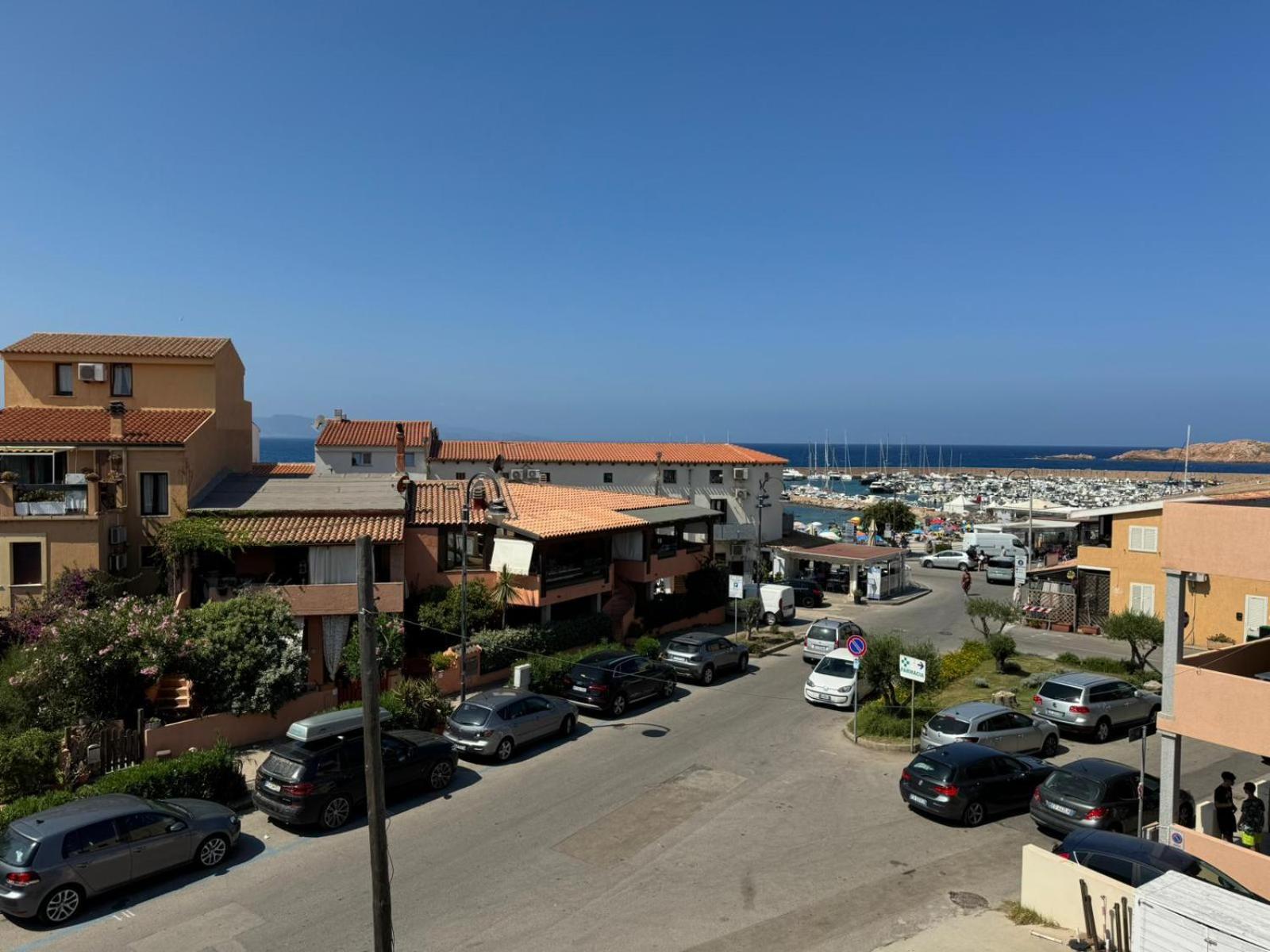 Borgo Spiaggia Isola Rossa Εξωτερικό φωτογραφία